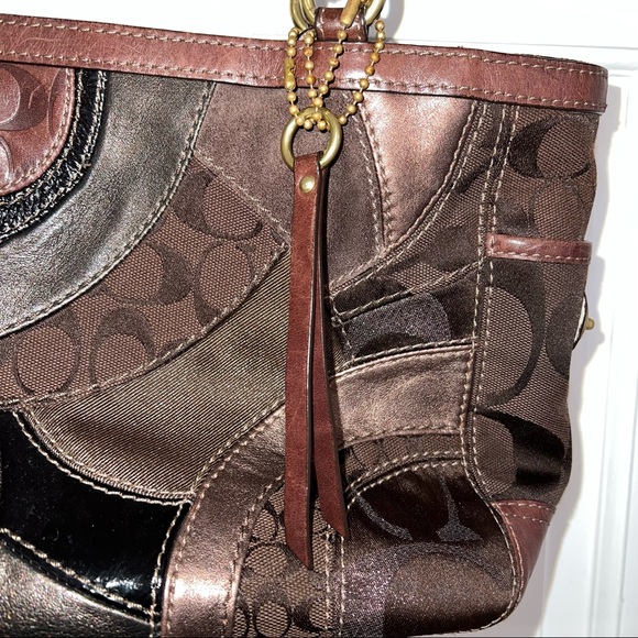 Coach brown leather and classic c print pocketbook - Picture 6 of 10